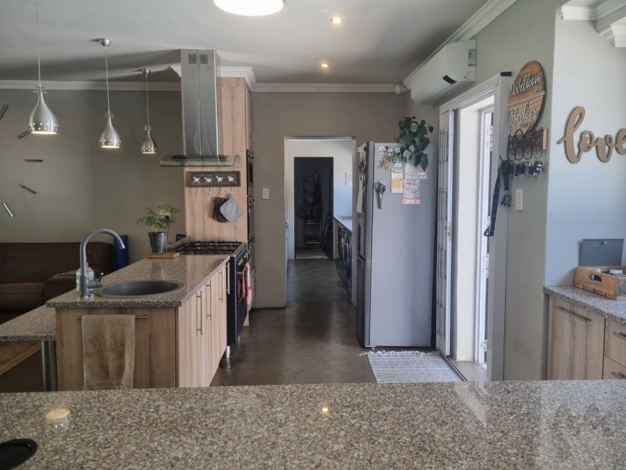 5 Bedroom Property for Sale in Vaalpark Free State